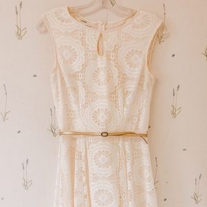 London Times, lace dress, cream coloured, sleeveless size 4.